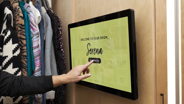 Amazon interactive fitting room